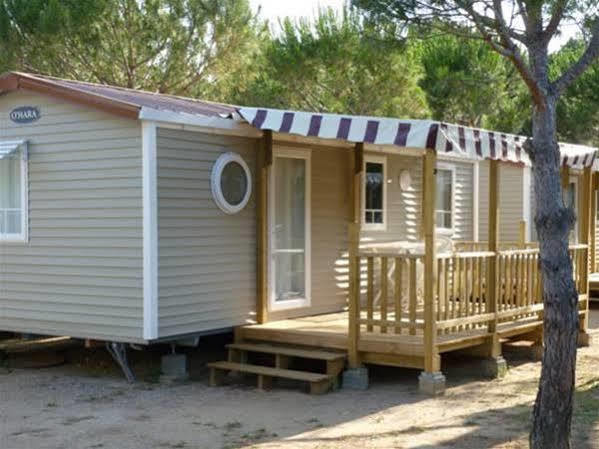 Camping Neptuno Hotel Pals Exterior photo